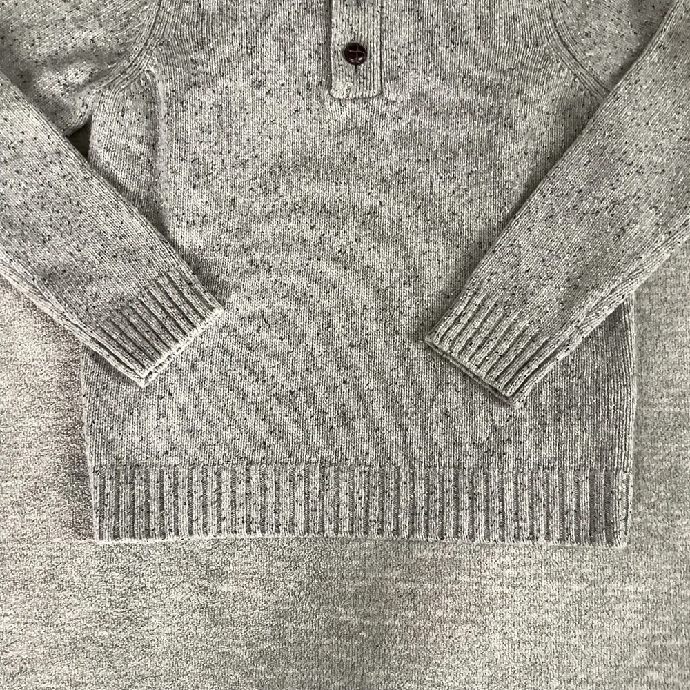 UNTUCKit Men's Speckled Gray Vangone Sweater Sz. L